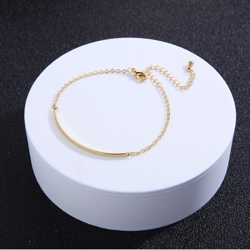 Gold toned bar bracelet Christmas gift idea - Picture 3 of 3